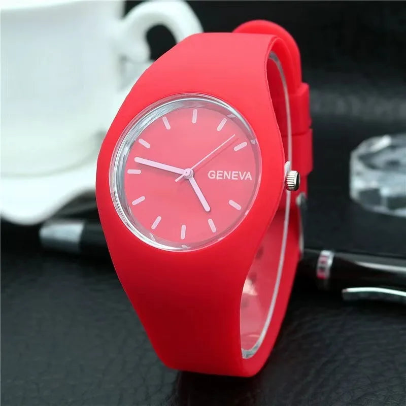 Montre Enfant Quartz UTHAI CQ07 — Bracelet Silicone, Cadran Rond 36mm, 6 Coloris, Garçon & Fille