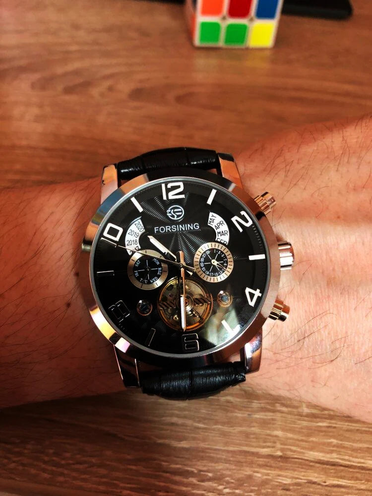 Montre Mécanique Automatique Homme FORSINING — Tourbillon, Boîtier Rond Acier 46 mm, Bracelet Cuir, Calendrier | TechNova X