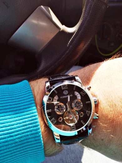Montre Mécanique Automatique Homme FORSINING — Tourbillon, Boîtier Rond Acier 46 mm, Bracelet Cuir, Calendrier | TechNova X