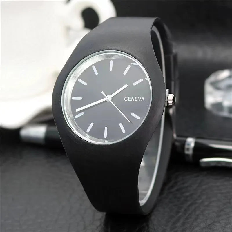 Montre Enfant Quartz UTHAI CQ07 — Bracelet Silicone, Cadran Rond 36mm, 6 Coloris, Garçon & Fille