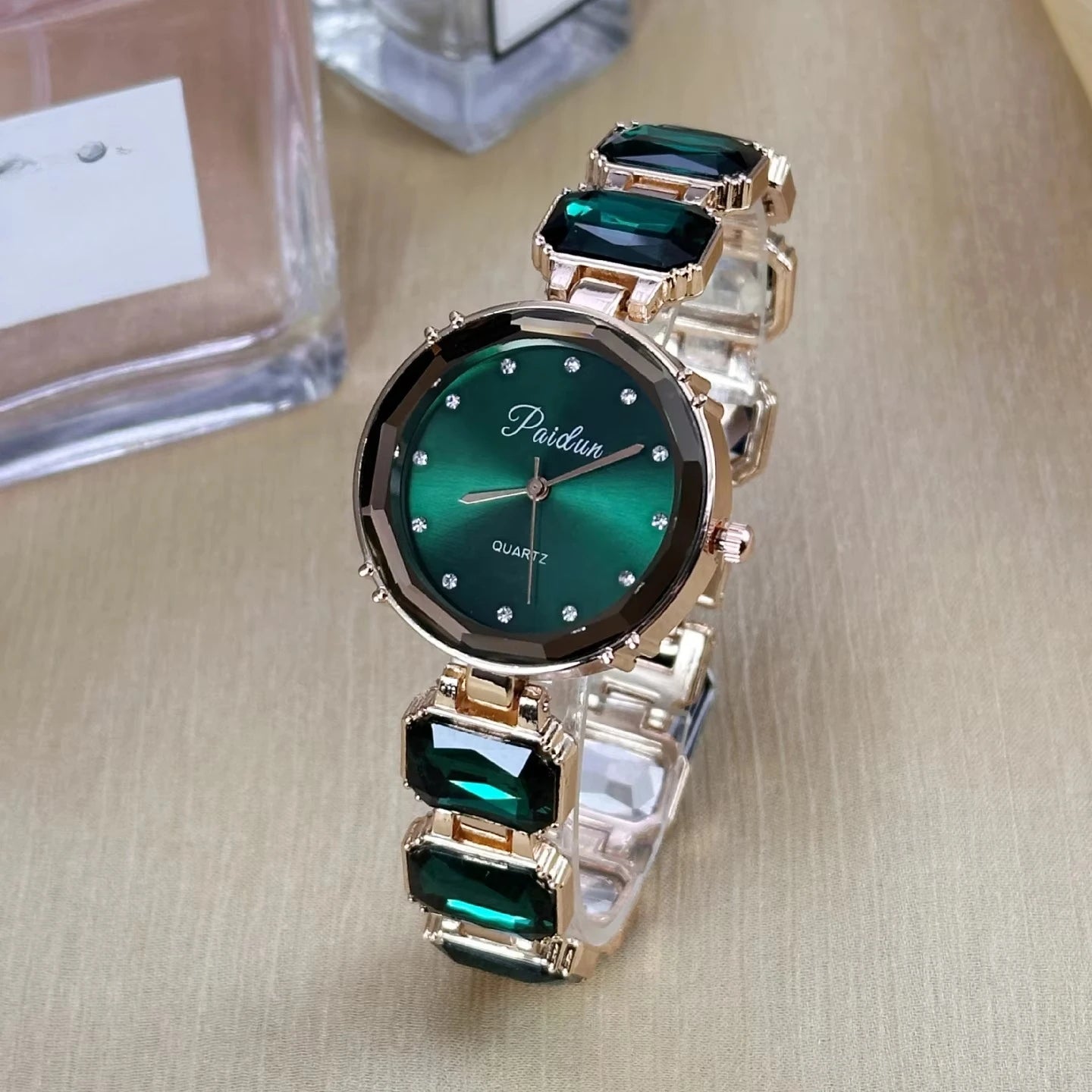 Montre Femme Quartz Diamant zkceenier XGD724 — Bracelet Alliage, Cadran Rond 30mm, 6 Coloris