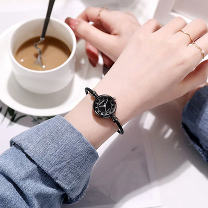 Montre Bracelet Jonc Femme Quartz YIKAZE — Acier Inoxydable, Style Rétro Luxe, 14 Coloris