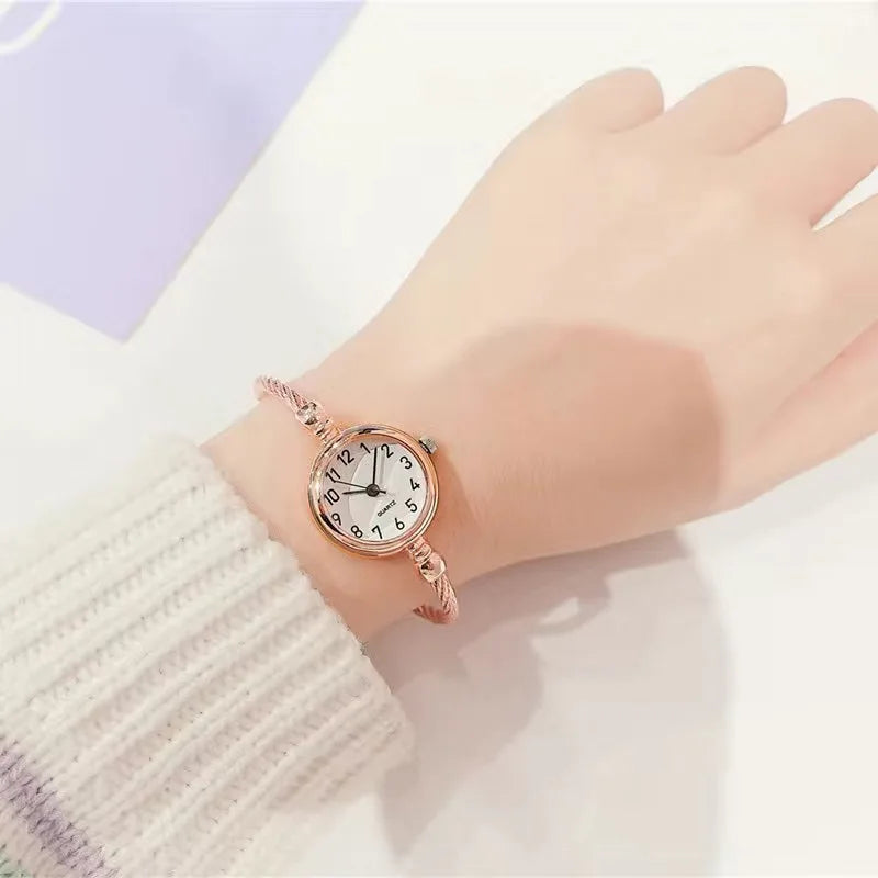 Montre Bracelet Jonc Femme Quartz YIKAZE — Acier Inoxydable, Style Rétro Luxe, 14 Coloris
