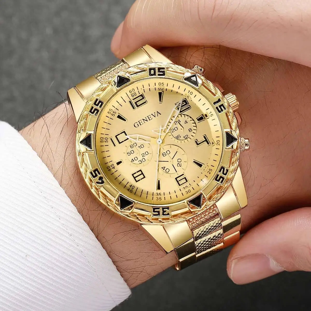 Lot 2 Montres Quartz Homme Business — Grand Cadran 45 mm, Boîtier Alliage, Chiffres Arabes, 4 Styles | TechNova X