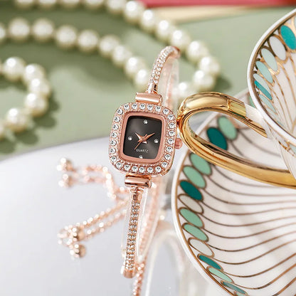 Montre Femme Quartz Cristal MOONBIFFY — Bracelet Cuir, Cadran Orné de Cristaux, 5 Coloris